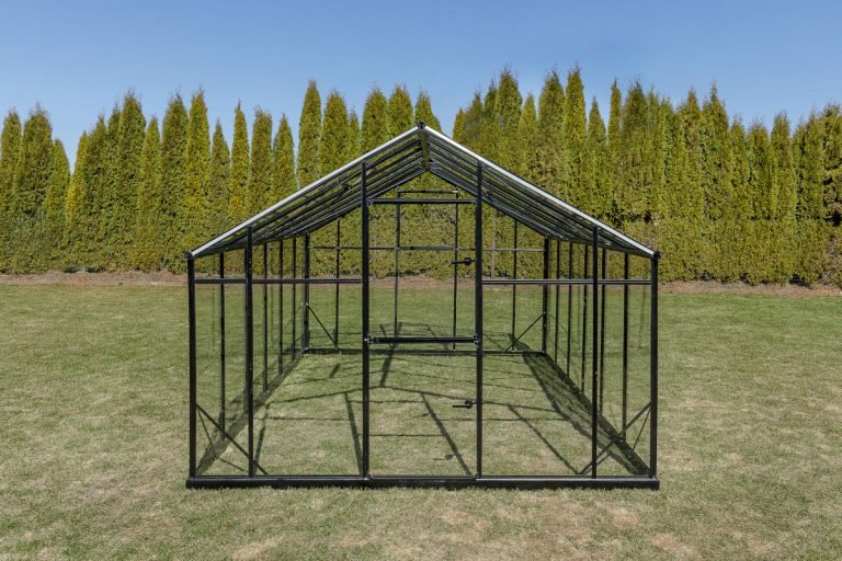 Aliuminis šiltnamiais SANUS su grūdinto stiklo danga