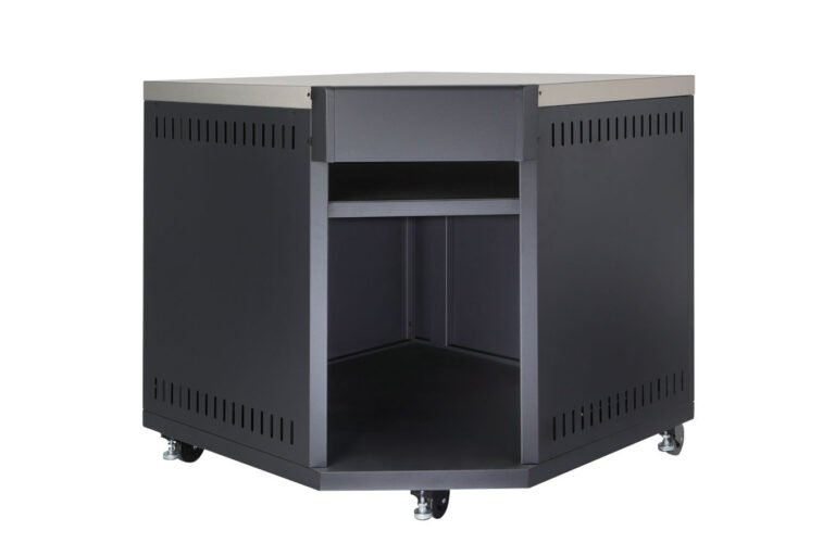 Kampinis lauko virtuvės modulis